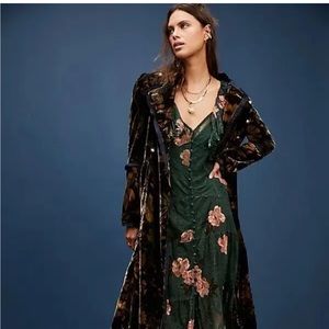 New FREE PEOPLE Hollis Lace Maxi Dress w/ Roses Size Medium